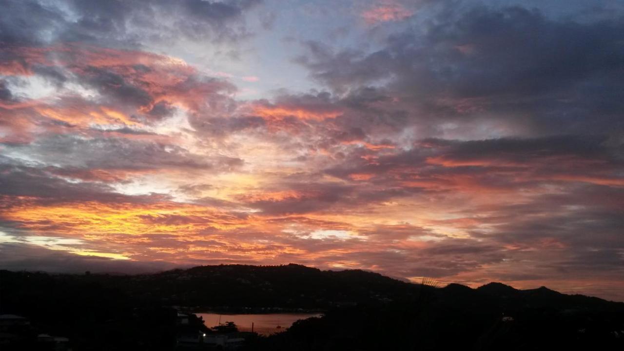 T2 Kay Zanndoli Villa ลา ทรินิเต ภายนอก รูปภาพ
